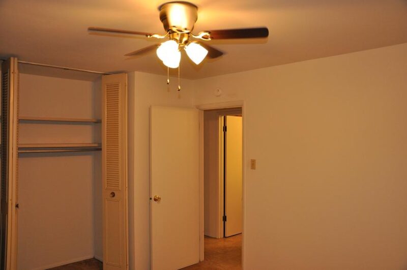 Diplomat Apartments 385407 Kent Street, East Alton, IL 62024